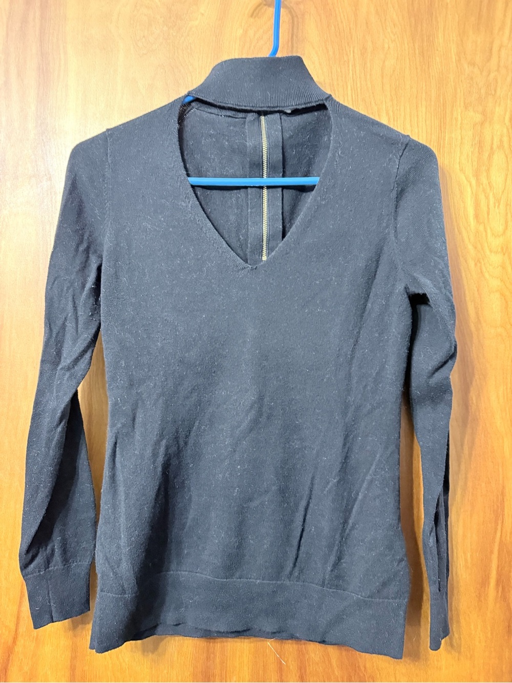 Michael Kors V-neck Choker Sweater